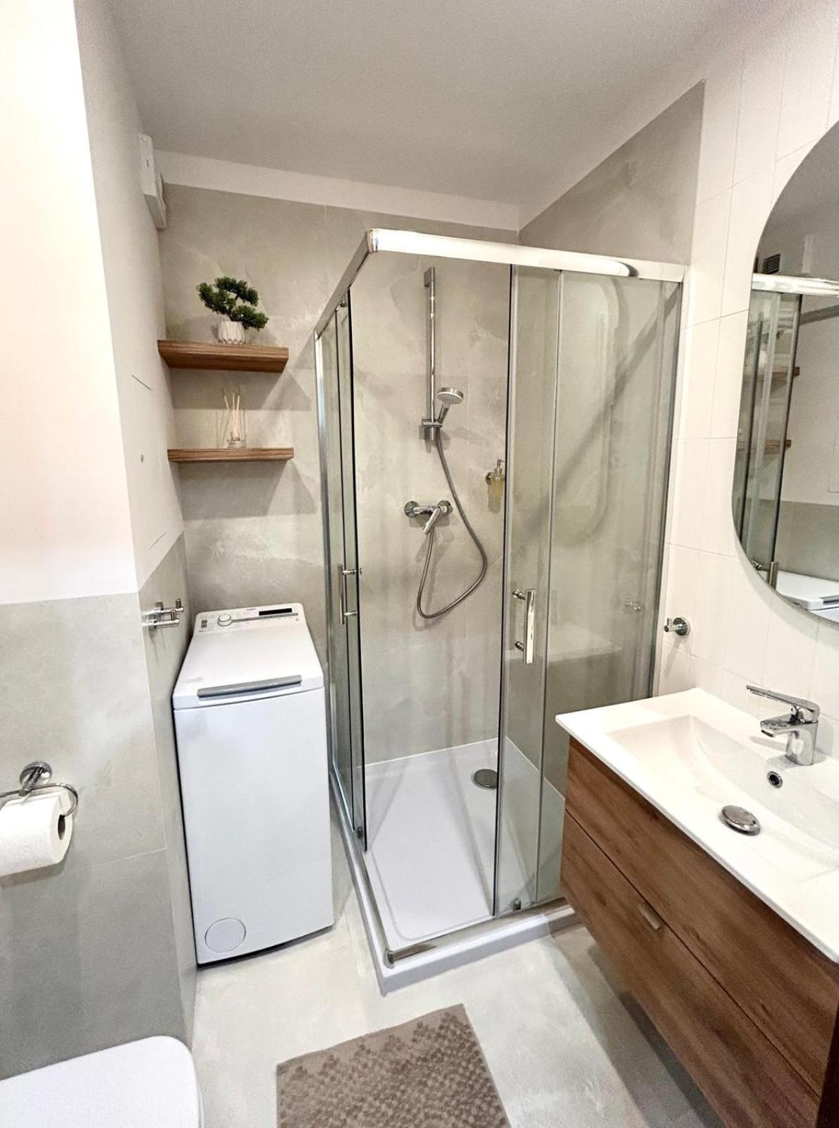 Harmony Center Kielce, Klimatyzacja, 24h, Faktury Vat Kielce